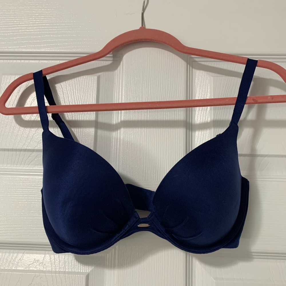 Victoria’s Secret Fabulous Push-up 32DD